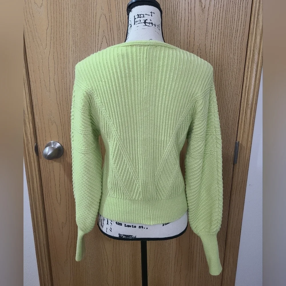 Tahari Super Soft Green V-neck Knit Sweater - Picture 2 of 3